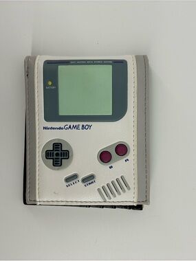 Game Boy Tri Fold Vintage Style Wallet in Gray and White